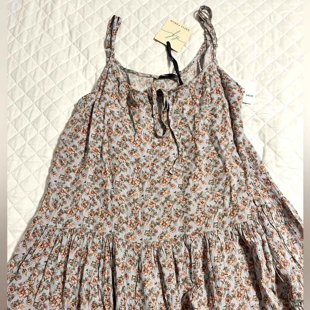 NWT Floral Sleeveless Dress Size Medium